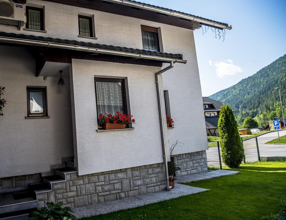 Apartments And Holiday Home Grohar Kranjska Gora Exterior photo